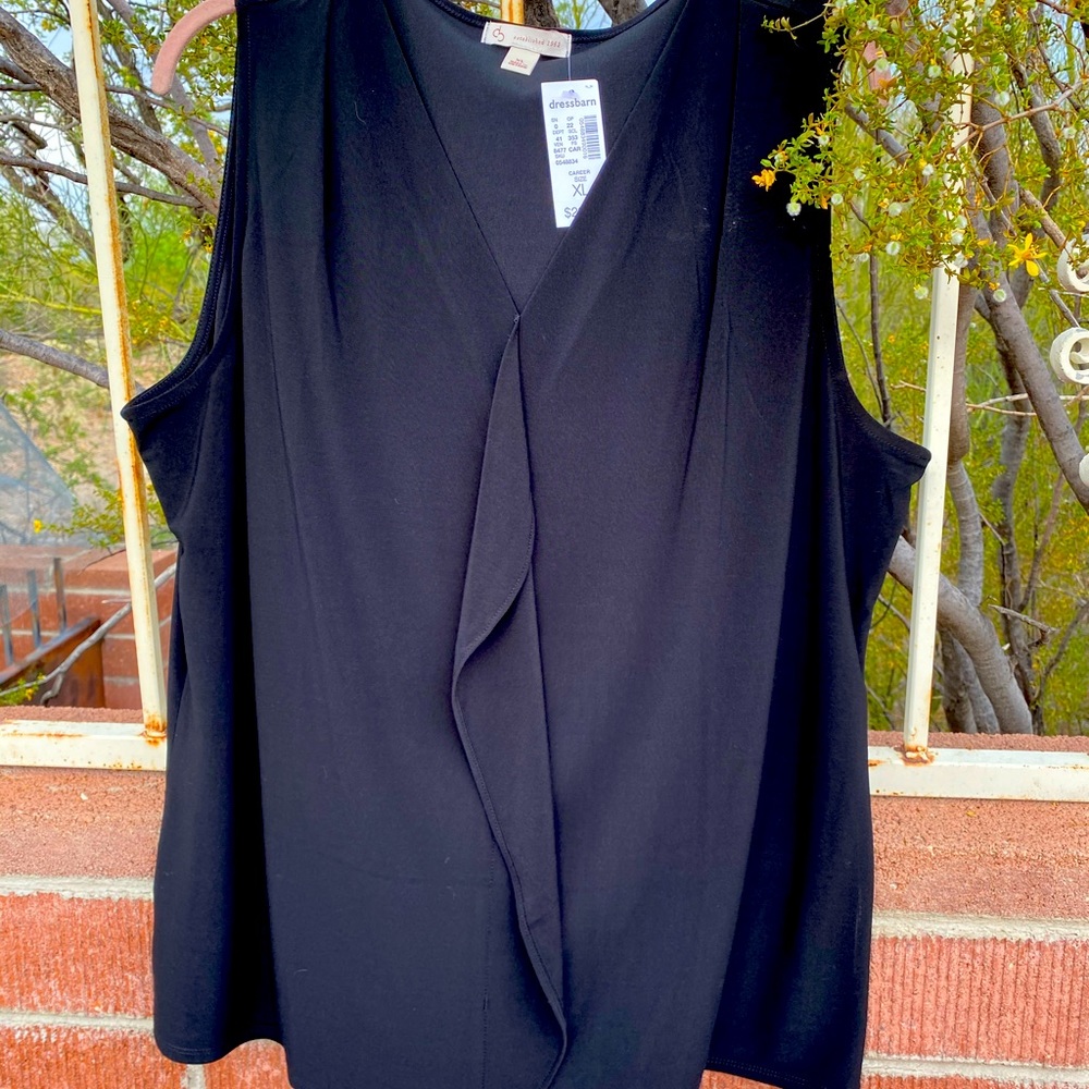 Black sleeveless shell